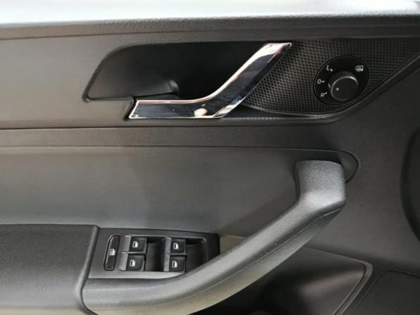 Skoda Rapid I с пробегом 2015 года, цена 1 159 000 рублей, 139142 км, лифтбек, Автокод Объявления