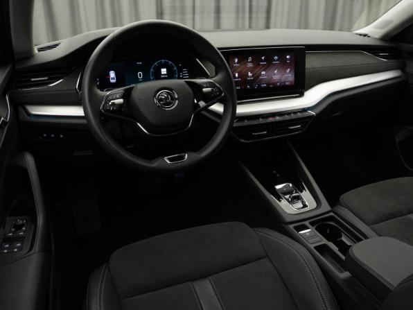 Skoda Octavia IV (A8) с пробегом 2021 года, цена 2 880 000 рублей, 20803 км, лифтбек, Автокод Объявления