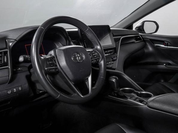 Toyota Camry VIII (XV70) Рестайлинг с пробегом 2022 года, цена 3 200 000 рублей, 98000 км, седан, Автокод Объявления
