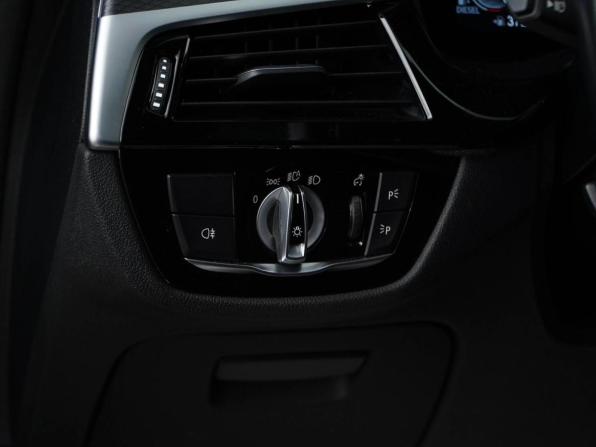 BMW 5 серии VII (G30/G31/G38) Рестайлинг с пробегом 2022 года, цена 6 510 055 рублей, 82545 км, седан, Автокод Объявления
