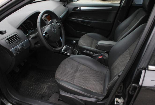 Opel Astra H Рестайлинг с пробегом 2013 года, цена 990 000 рублей, 161819 км, хэтчбек, Автокод Объявления