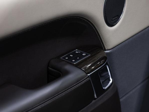 Land Rover Range Rover Sport II Рестайлинг с пробегом 2018 года, цена 5 399 585 рублей, 105145 км, внедорожник, Автокод Объявления