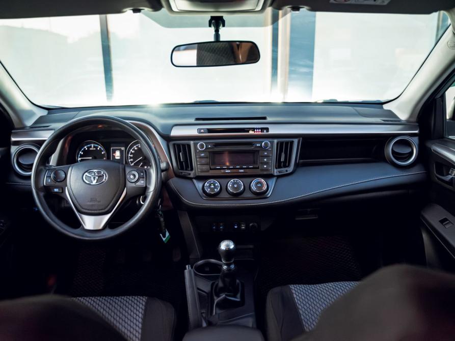 Toyota RAV4 IV (XA40) Рестайлинг Екатеринбург  - изображение 18