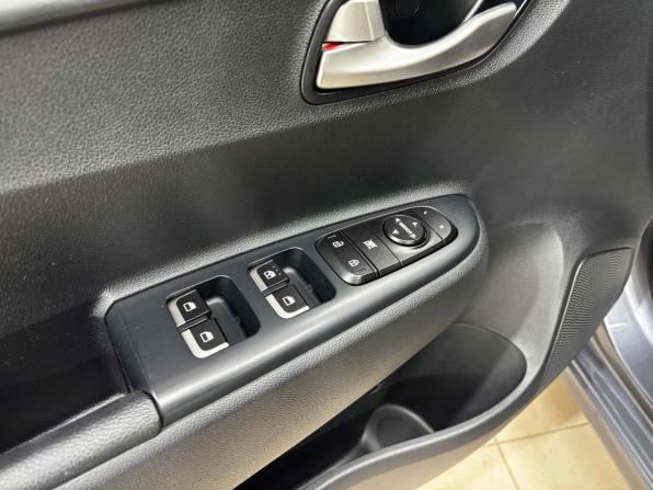 Kia Rio IV с пробегом 2019 года, цена 1 540 000 рублей, 81400 км, седан, Автокод Объявления