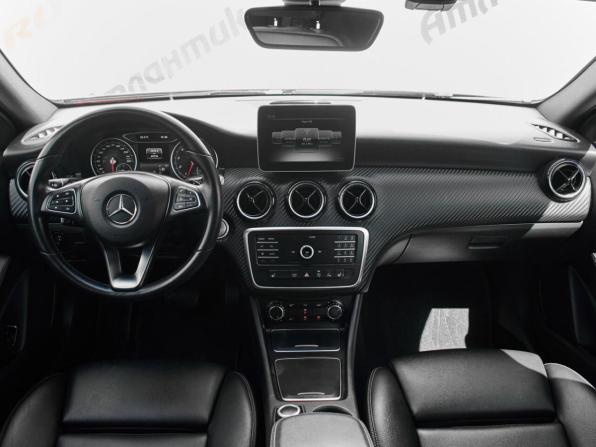 Mercedes-Benz GLA I (X156) Рестайлинг с пробегом 2019 года, цена 2 725 000 рублей, 40236 км, внедорожник, Автокод Объявления