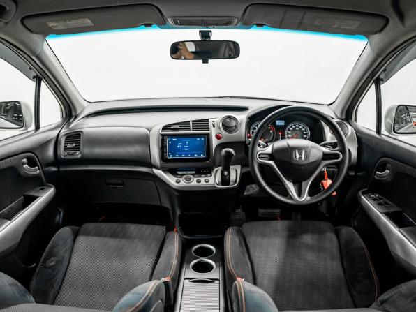 Honda Stream II Рестайлинг с пробегом 2010 года, цена 1 199 000 рублей, 146375 км, компактвэн, Автокод Объявления