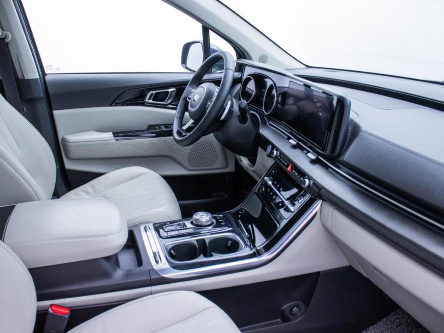 Kia Carnival IV Москва  - изображение 10
