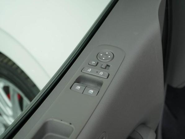 Hyundai Staria I с пробегом 2021 года, цена 4 545 055 рублей, 93591 км, минивэн, Автокод Объявления