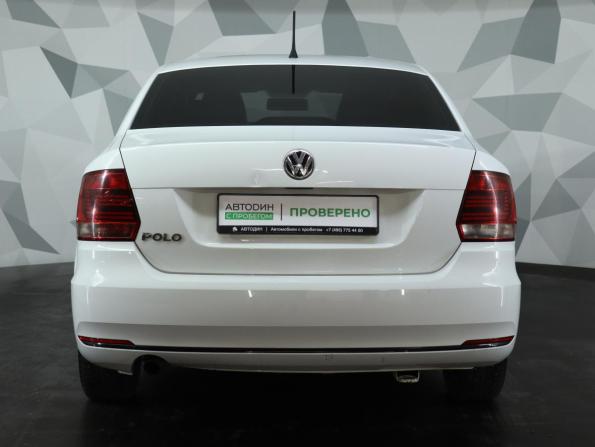 Volkswagen Polo V Рестайлинг с пробегом 2016 года, цена 849 000 рублей, 165555 км, седан, Автокод Объявления