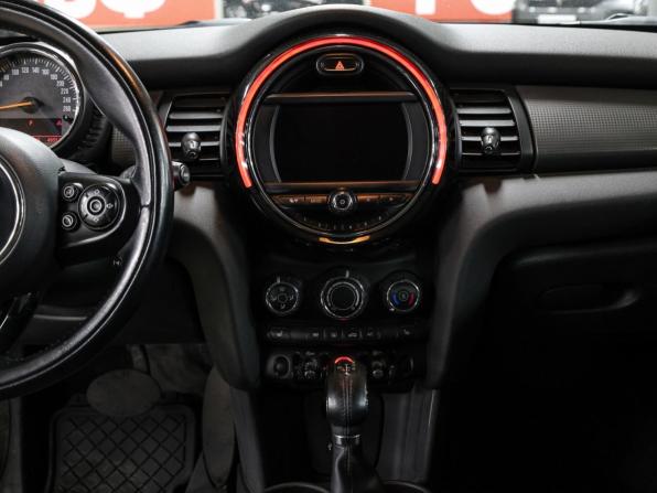 Mini Hatch III (F55/F56) с пробегом 2016 года, цена 1 399 000 рублей, 139000 км, хэтчбек, Автокод Объявления