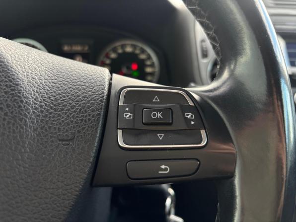 Volkswagen Tiguan I Рестайлинг с пробегом 2012 года, цена 1 120 000 рублей, 216200 км, внедорожник, Автокод Объявления