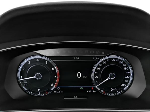 Volkswagen Tiguan II с пробегом 2018 года, цена 2 900 000 рублей, 62715 км, внедорожник, Автокод Объявления