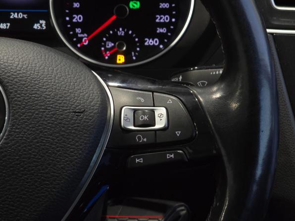 Volkswagen Tiguan II с пробегом 2017 года, цена 2 099 000 рублей, 160000 км, внедорожник, Автокод Объявления