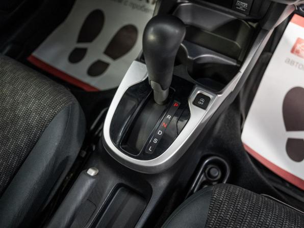Honda Fit III с пробегом 2015 года, цена 930 000 рублей, 121608 км, хэтчбек, Автокод Объявления