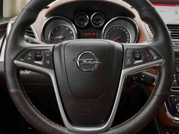 Opel Mokka I с пробегом 2013 года, цена 1 780 000 рублей, 14648 км, внедорожник, Автокод Объявления