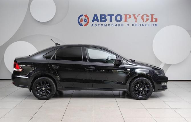 Volkswagen Polo V Рестайлинг с пробегом 2017 года, цена 1 398 000 рублей, 49000 км, седан, Автокод Объявления