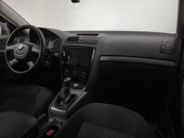 Skoda Octavia II (A5) Рестайлинг с пробегом 2012 года, цена 850 000 рублей, 290251 км, лифтбек, Автокод Объявления