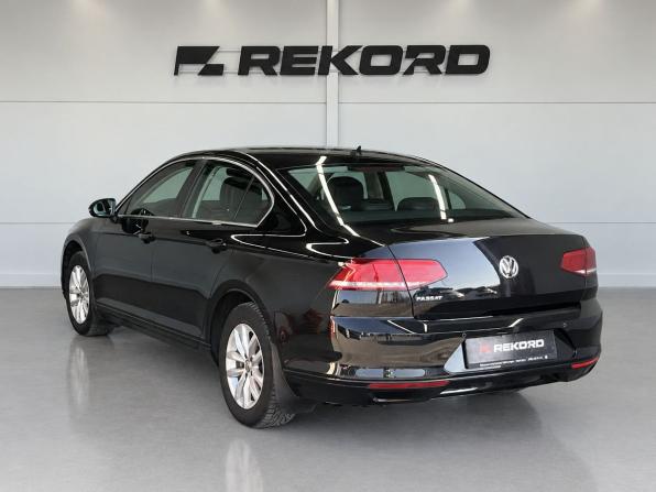 Volkswagen Passat B8 с пробегом 2019 года, цена 2 149 000 рублей, 144733 км, седан, Автокод Объявления