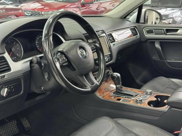 Volkswagen Touareg II с пробегом 2010 года, цена 1 649 000 рублей, 300000 км, внедорожник, Автокод Объявления