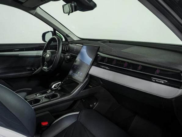Geely Atlas II с пробегом 2024 года, цена 2 548 000 рублей, 63568 км, внедорожник, Автокод Объявления