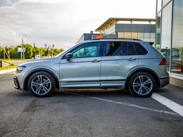 Volkswagen Tiguan II с пробегом 2018 года, цена 2 870 000 рублей, 168223 км, внедорожник, Автокод Объявления