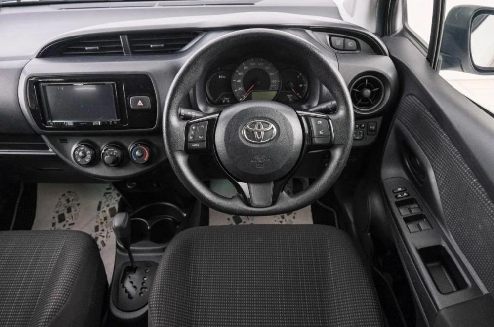 Toyota Vitz III (XP130) Рестайлинг 2 Красноярск  - изображение 15
