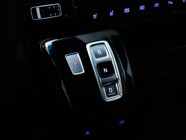 Hyundai Staria I с пробегом 2021 года, цена 3 889 000 рублей, 124898 км, минивэн, Автокод Объявления