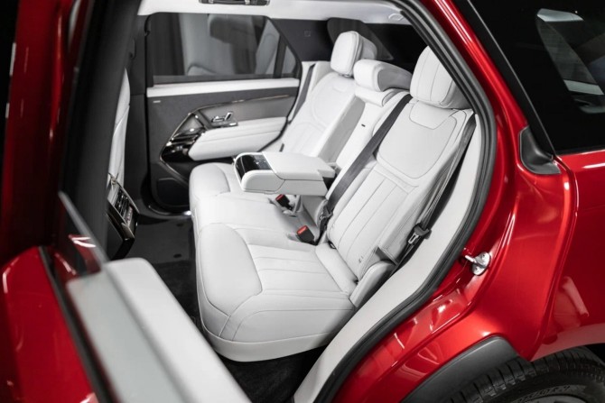 Новый Land Rover Range Rover Sport III 2024 года, цена 21 077 100 рублей, внедорожник, Автокод Объявления