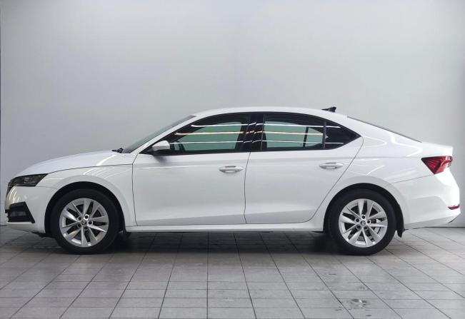 Skoda Octavia IV (A8) с пробегом 2021 года, цена 2 370 000 рублей, 181500 км, лифтбек, Автокод Объявления