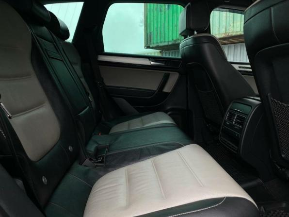 Volkswagen Touareg II Рестайлинг с пробегом 2017 года, цена 2 881 800 рублей, 183531 км, внедорожник, Автокод Объявления