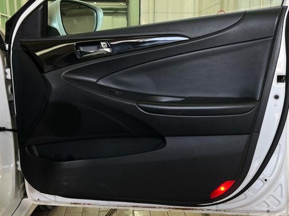 Hyundai Sonata VI (YF) с пробегом 2010 года, цена 929 000 рублей, 254317 км, седан, Автокод Объявления
