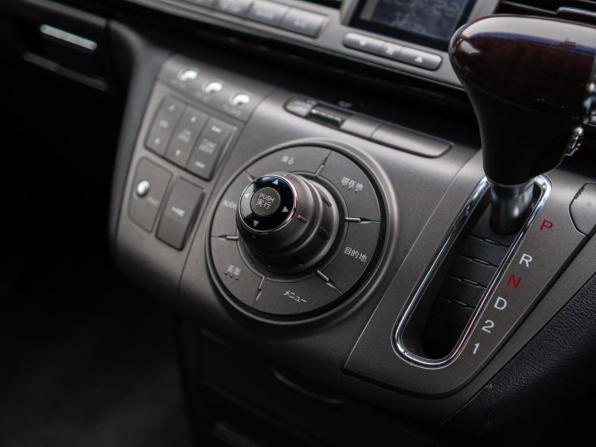 Honda Elysion I Рестайлинг с пробегом 2006 года, цена 1 330 000 рублей, 315789 км, минивэн, Автокод Объявления
