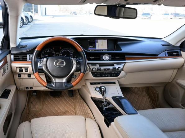 Lexus ES VI с пробегом 2012 года, цена 1 639 000 рублей, 250100 км, седан, Автокод Объявления