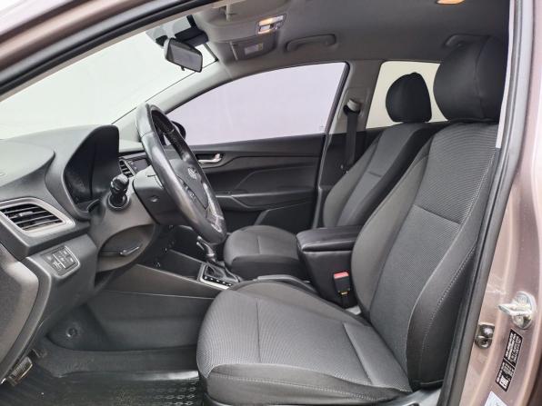 Hyundai Solaris II с пробегом 2019 года, цена 1 350 000 рублей, 98892 км, седан, Автокод Объявления
