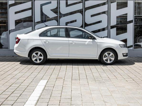 Skoda Rapid I с пробегом 2017 года, цена 1 175 400 рублей, 158939 км, лифтбек, Автокод Объявления