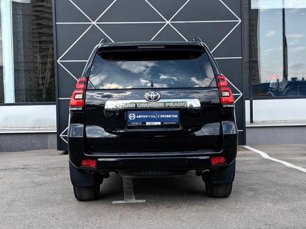 Toyota Land Cruiser Prado 150 Series Рестайлинг 2 с пробегом 2019 года, цена 4 333 000 рублей, 166171 км, внедорожник, Автокод Объявления