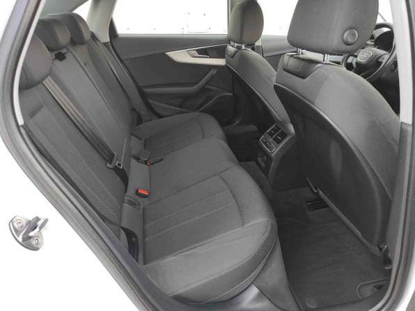 Audi A4 V (B9) с пробегом 2018 года, цена 1 975 000 рублей, 147912 км, седан, Автокод Объявления
