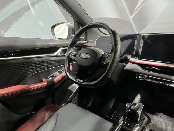 Geely Coolray I Рестайлинг с пробегом 2023 года, цена 1 965 000 рублей, 40477 км, внедорожник, Автокод Объявления