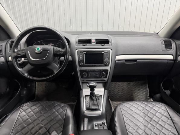 Skoda Octavia II (A5) Рестайлинг с пробегом 2012 года, цена 830 000 рублей, 171371 км, универсал, Автокод Объявления