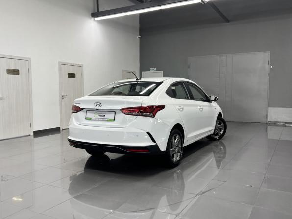 Hyundai Solaris II Рестайлинг с пробегом 2020 года, цена 1 595 000 рублей, 86464 км, седан, Автокод Объявления