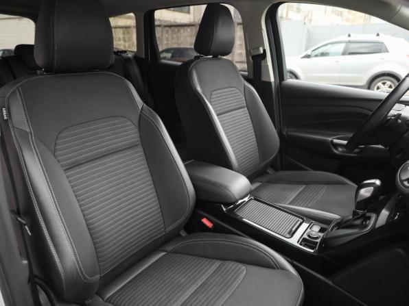 Ford Kuga II Рестайлинг с пробегом 2017 года, цена 1 649 777 рублей, 64937 км, внедорожник, Автокод Объявления