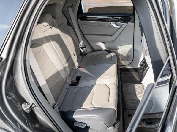 Volkswagen Touareg III с пробегом 2019 года, цена 4 898 000 рублей, 134974 км, внедорожник, Автокод Объявления
