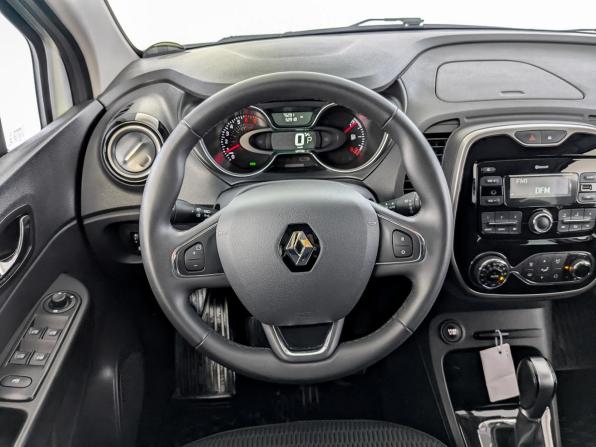 Renault Kaptur I с пробегом 2017 года, цена 1 345 000 рублей, 75207 км, внедорожник, Автокод Объявления