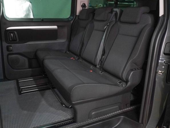 Peugeot Traveller I с пробегом 2018 года, цена 2 749 000 рублей, 157502 км, минивэн, Автокод Объявления