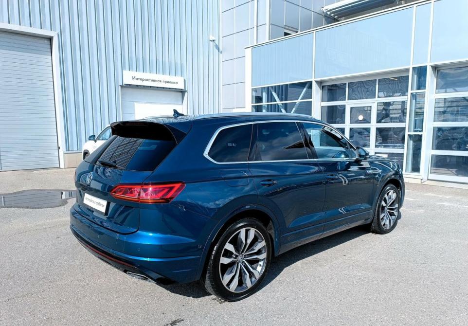 Volkswagen Touareg III Санкт-Петербург  - изображение 2