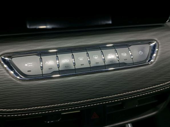 Haval Jolion I Рестайлинг с пробегом 2024 года, цена 2 147 000 рублей, 30000 км, внедорожник, Автокод Объявления