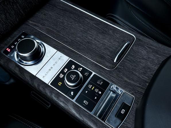 Land Rover Range Rover IV с пробегом 2015 года, цена 3 699 990 рублей, 234757 км, внедорожник, Автокод Объявления