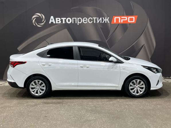 Hyundai Solaris II Рестайлинг с пробегом 2020 года, цена 1 270 000 рублей, 78367 км, седан, Автокод Объявления