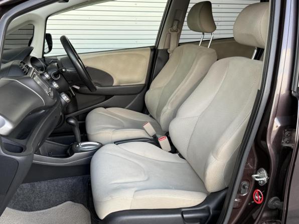 Honda Fit II с пробегом 2012 года, цена 795 000 рублей, 151116 км, хэтчбек, Автокод Объявления