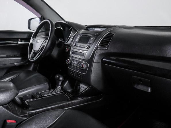 Kia Sorento II Рестайлинг с пробегом 2012 года, цена 1 550 000 рублей, 235100 км, внедорожник, Автокод Объявления